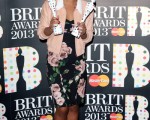 艾梅麗•桑德(Emeli Sande)摘下「最佳英國女歌手獎」和「最佳英國專輯獎」兩項大獎,成為大贏家。(Photo by Tim Whitby/Getty Images)
