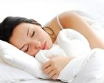 研究：缺乏睡眠干擾基因晚年體弱