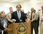 旧金山县警长马格林利在上个月的一次新闻发布会上。（摄影：周凤临／大纪元）
