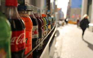 哈佛报告：糖饮料诱发每年18万人肥胖致死