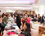 「2013國際商展」在法拉盛飛越皇后大樓牡丹廳舉行﹐七十多家來自全球的企業聚集一堂。（攝影﹕陳天成/大紀元）