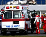 華盛頓特區市政府正在對救護車未能及時運送受傷警察到醫院一事展開調查，該事件暴露出備受詬病的首府救護車服務。（圖片來源：Jonathan Ferrey/Getty Images)