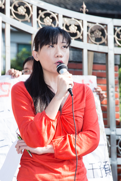 台灣新聞記者協會會長陳曉宜表示,總統應該對反媒體壟斷的訴求表態。(攝影:陳柏州/大紀元) 台灣新聞記者協會會長陳曉宜表示,總統應該對反媒體壟斷的訴求表態。(攝影:陳柏州/大紀元)