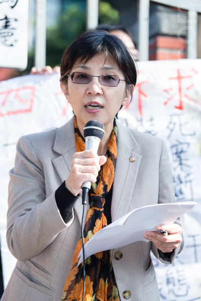台大新聞研究所教授張錦華提到,「中國因素」已明顯正在侵蝕台灣的言論多元和媒體生態。(攝影:陳柏州 /大紀元) 台大新聞研究所教授張錦華提到,「中國因素」已明顯正在侵蝕台灣的言論多元和媒體生態。(攝影:陳柏州 /大紀元)