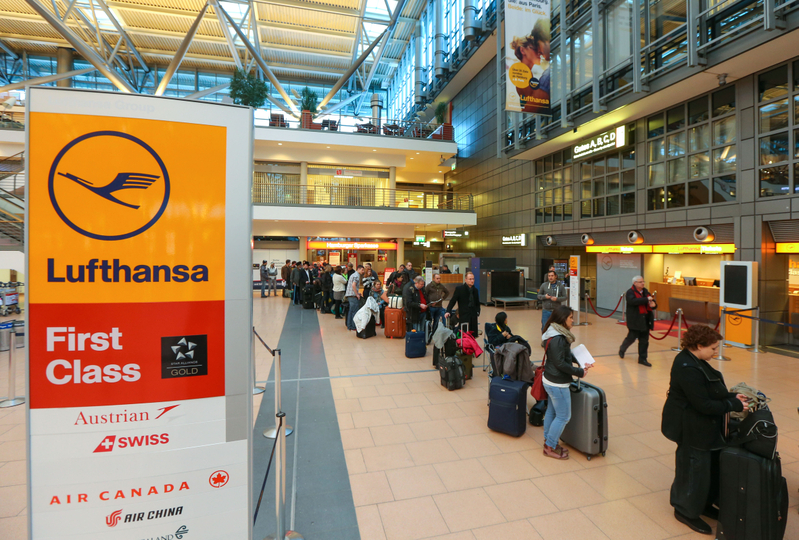 Hostage Crisis at Hamburg Airport: Flights Suspended and Passengers Stranded