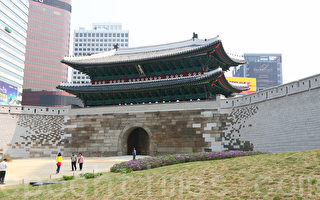 韩国一号国宝“崇礼门”复原并开放