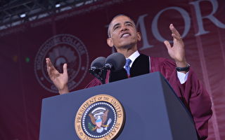 避醜聞 奧巴馬和畢業生談政策