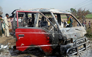 巴基斯坦校車爆炸 17學童活活燒死