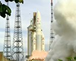 中华电信ST-2卫星于2011年5月21日清晨4点38分在南美洲法属圭亚那（French Guiana）由亚利安5号火箭（Ariane 5）发射成功，也是中华电信献给中华民国国家百年庆之贺。ST-2卫星为赤道上空3万6千公里之同步轨道卫星，使用C频段及Ku频段提供服务，服务涵盖范围包括亚洲、印度及中东地区，卫星寿龄超过15年。（中华电信）