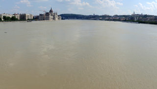 組圖：洪水重創中歐 逼近匈牙利首都