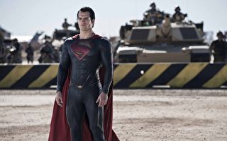 DC新超人装曝光 时隔18年经典造型将重返大萤幕