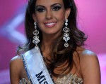 美國康乃狄克州25歲的布雷迪當選2013年美國小姐。(Ethan Miller/Getty Images)