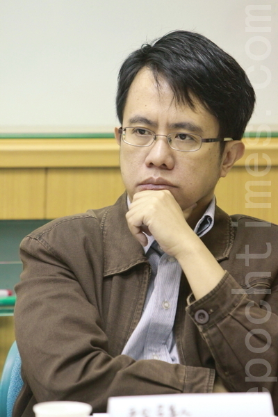 台湾大学法律系特聘教授、前台湾守护民主平台执委会召集人颜厥安。（摄影: 林伯东 / 大纪元）  