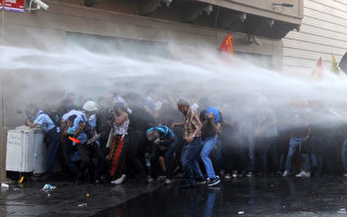 土耳其再度示威 12名記者受傷