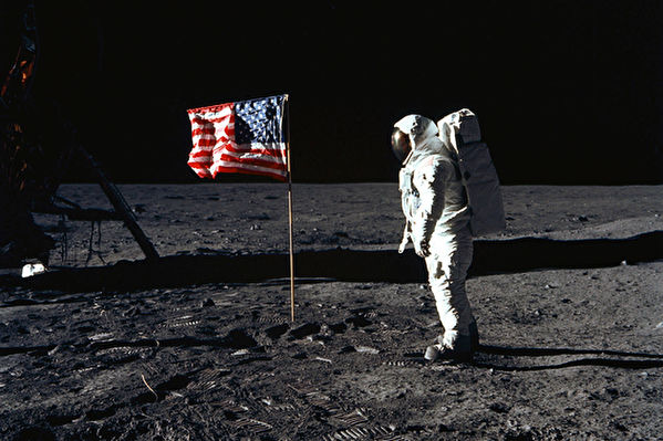 阿波罗11号宇航员柯林斯辞世 享年90岁