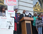 全国有色人种民权促进协会（NAACP）会长布朗16日在旧金山发表演说，希望停止歧视。（丘石/大纪元）