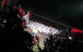 意大利南部公車墜山谷 至少36 人死亡