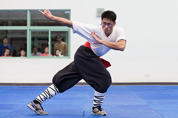 2013年新唐人第四届“全世界华人武术大赛”亚太初赛男子拳术组选手赖皇桥。（陈柏州／大纪元）