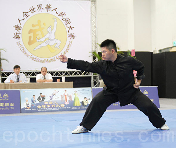 2013年新唐人第四屆「全世界華人武術大賽」亞太初賽男子拳術組選手周承昇。（羅正恆／大紀元）