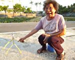 綁稻草人  特殊民俗氛圍