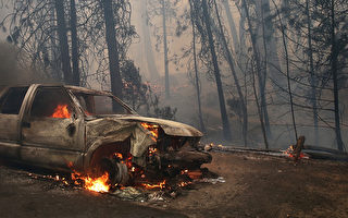 加州野火延燒速度放緩