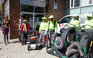 華埠商改區慶一週年 清掃街道垃圾350萬磅