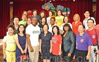 华人爱心组织将“爱”带到Grissom小学
