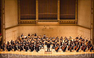 神韻交響樂團波士頓首演八方讚美