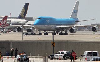 洛杉磯國際機場乾冰爆炸未造成威脅