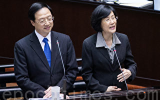 針對立委關心被監聽問題，法務部長羅瑩雪18日備詢前表示，「沒那麼嚴重」。（陳柏州／大紀元）