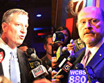 紐約市長民主黨候選人白思豪（左）、共和黨候選人羅德（即洛塔）。（攝影：杜國輝/大紀元）