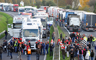 法國數千貨卡高速公路堵路抗議重量稅