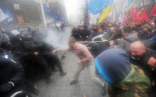 数万乌克兰人抗议政府亲俄 拖延入欧协定