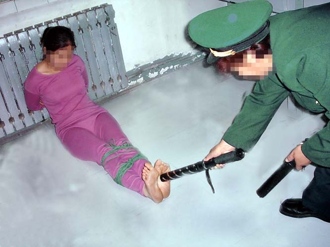 李尚詩的女兒李鴻舒遭受的酷刑折磨。(明慧網)