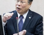 国防部长严明表示，中共划防空区前没有知会台湾，是“不友善”的举动。（陈柏州／大纪元）