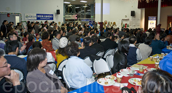 希望之声10周年台庆晚会吸引了200多位听众嘉宾到场。(曹景哲/大纪元) 希望之声10周年台庆晚会吸引了200多位听众嘉宾到场。(曹景哲/大纪元)