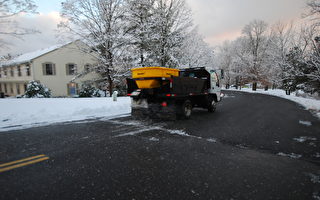 新州入冬第一场大雪 州长温馨提醒注意安全