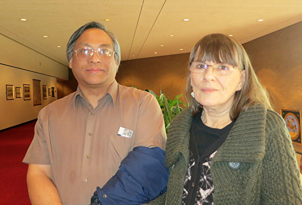 美籍華裔Larry Chan是美國聯邦政府健康與人力服務部的官員。他與夫人1月18日觀看了巴爾的摩市的神韻演出後，表示看到全新的中國文化。（林南／大紀元）