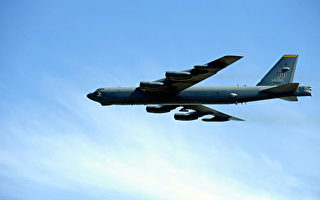 美军再派第四架B-52轰炸机巡航伊朗