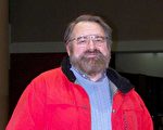 Tim Alexander, Stirling伯爵是美国独立电台GCN的新闻编辑，他于1月29日晚观看了印第安纳州埃文斯维尔市的神韵晚会。（陈虎/大纪元）