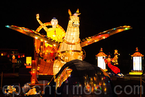 2014臺灣燈會，法輪大法燈區「神駒天車」。（陳柏州/大紀元）