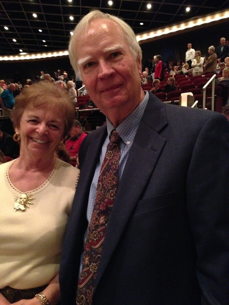 James Melton與太太Linda觀賞了2月8日下午的神韻演出。他們都表示：「神韻的舞蹈太美了，令人著迷。」（秦紫寰/大紀元）