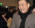 韓國美容振興聯合會會長朴鎮晟觀賞神韻演出後直呼「幸福」。（鄭仁權/大紀元）