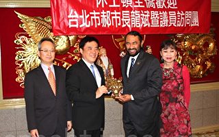 台北市長郝龍斌訪休 受僑民熱烈歡迎