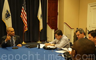 州长与少数裔媒体会议