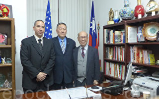市警五分局長伯格斯訪問中華公所主席