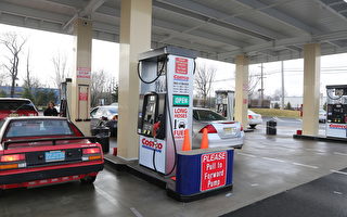 新州拟增汽油税 七成民众反对