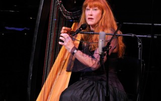 美聲女伶麥肯尼特 融合世界音樂與古詩