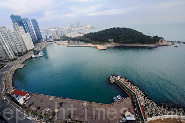 韩国釜山海台豪华建筑。(宋祥龙/大纪元) 韩国釜山海台豪华建筑。(宋祥龙/大纪元)