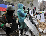 乌克兰“反恐” 驱离东部城市亲俄抗议者